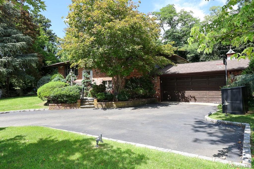 3 Mackay Drive, Hauppauge, NY 11788 — photo 3