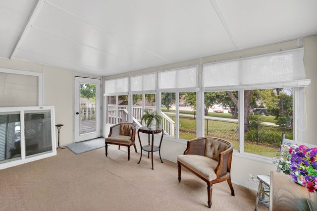 4518 84th Street, Urbandale, IA 50322