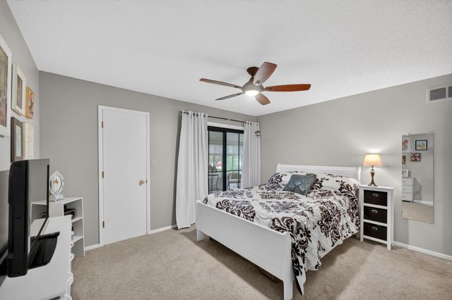 4518 84th Street, Urbandale, IA 50322