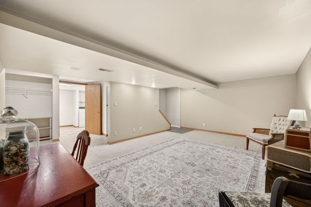 4518 84th Street, Urbandale, IA 50322