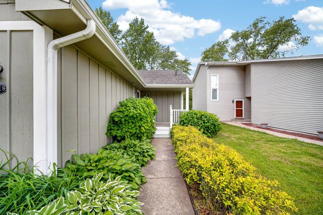 4518 84th Street, Urbandale, IA 50322