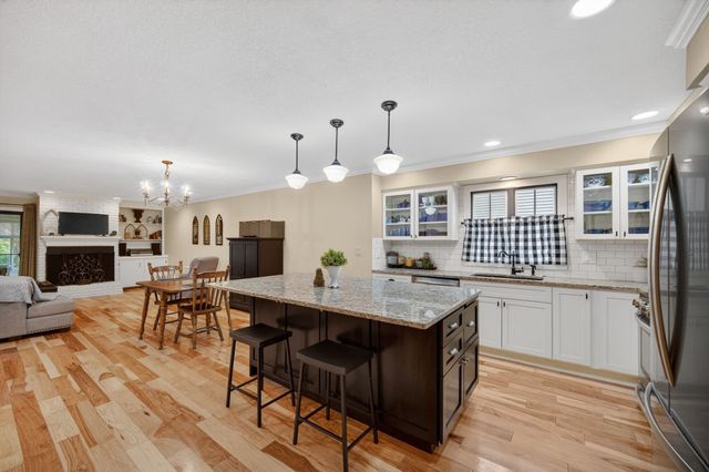 4518 84th Street, Urbandale, IA 50322