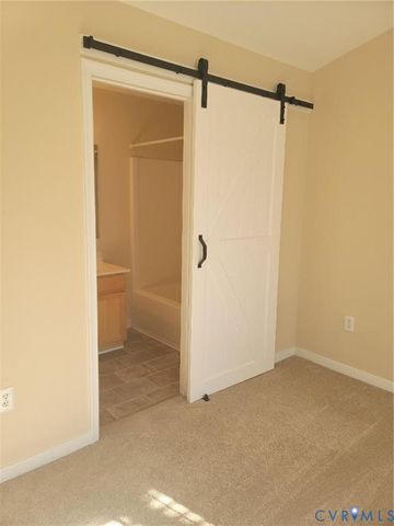 13519 Ridgemoor Dr, Midlothian, VA 23114