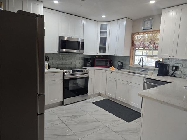 10325 LOUBET STREET, Orlando, FL 32817