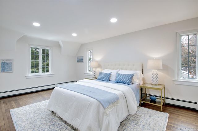 27 Oakland Drive, Port Washington, NY 11050