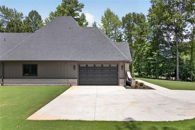 187 Trilium Trail, Pendergrass, GA 30567