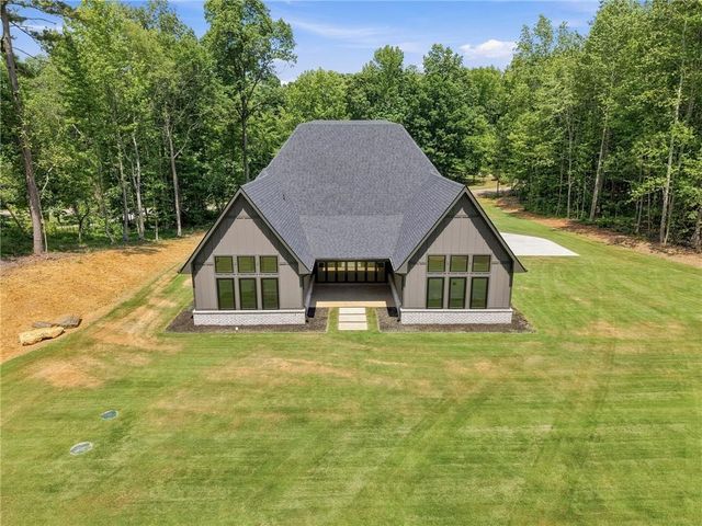 187 Trilium Trail, Pendergrass, GA 30567