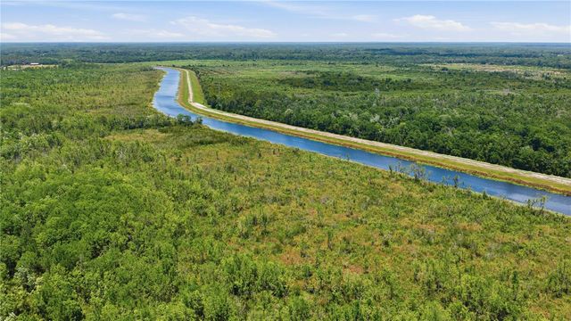 495 FISHER ROAD, Ocklawaha, FL 32179