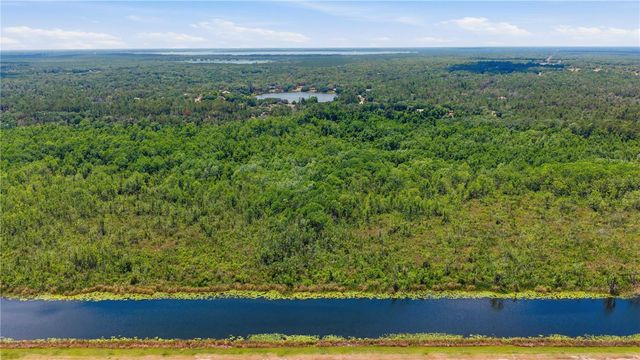 495 FISHER ROAD, Ocklawaha, FL 32179