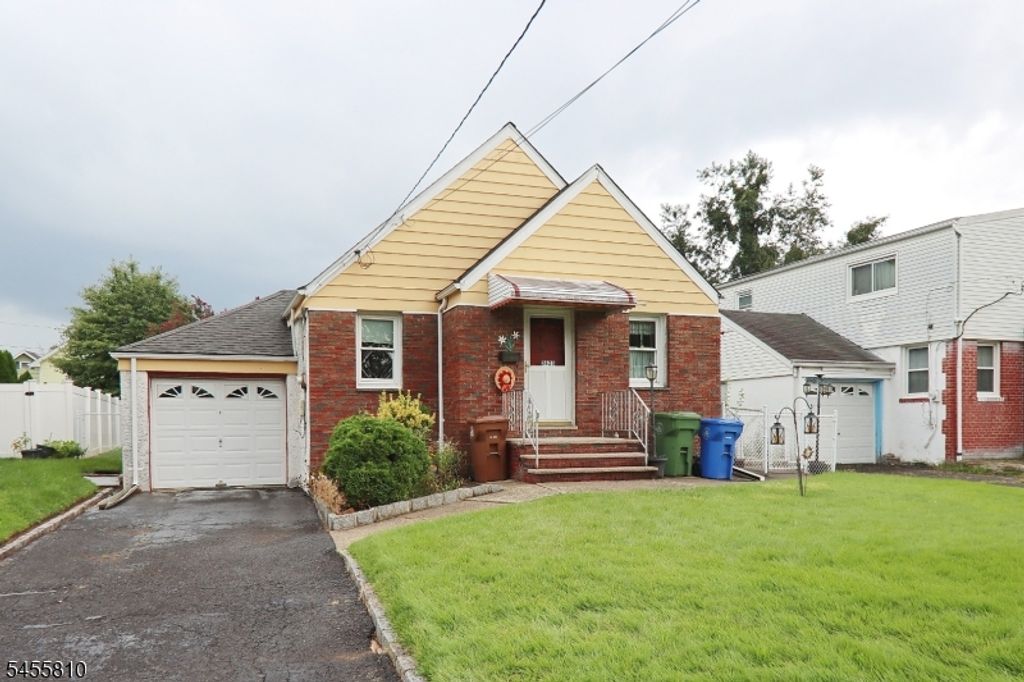 2623 N Wood Ave, Linden City, NJ 07036 — exterior