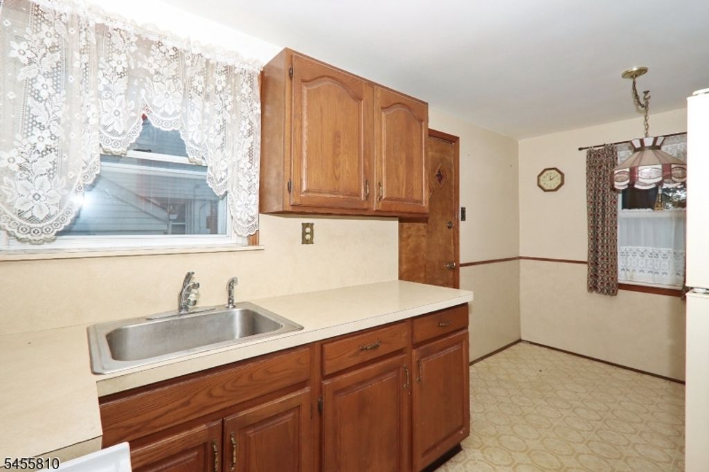 2623 N Wood Ave, Linden City, NJ 07036 — photo 5