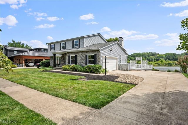 843 Nautilus Trail, Aurora, OH 44202