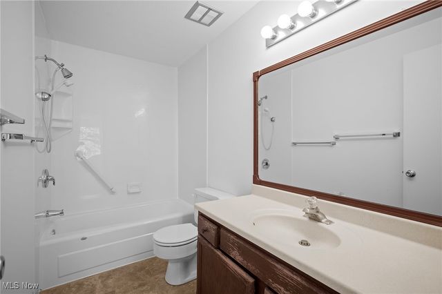 843 Nautilus Trail, Aurora, OH 44202