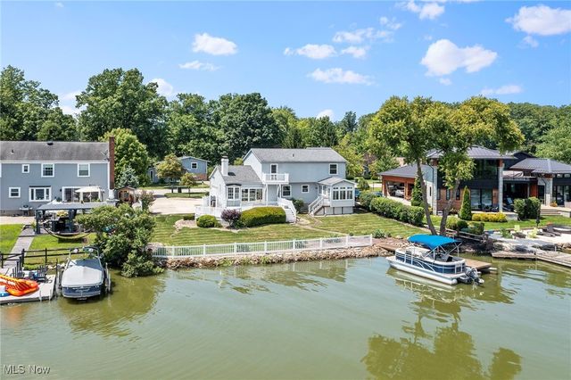 843 Nautilus Trail, Aurora, OH 44202