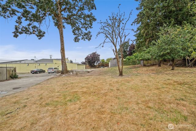 26 SE Spring Street, Chehalis, WA 98532