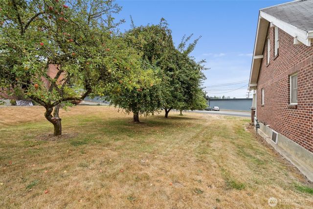 26 SE Spring Street, Chehalis, WA 98532