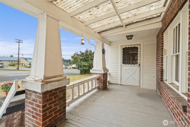 26 SE Spring Street, Chehalis, WA 98532