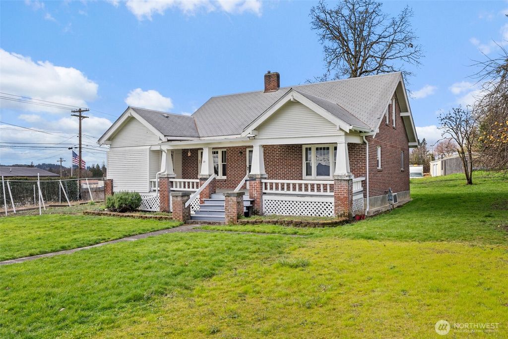 26 SE Spring Street, Chehalis, WA 98532