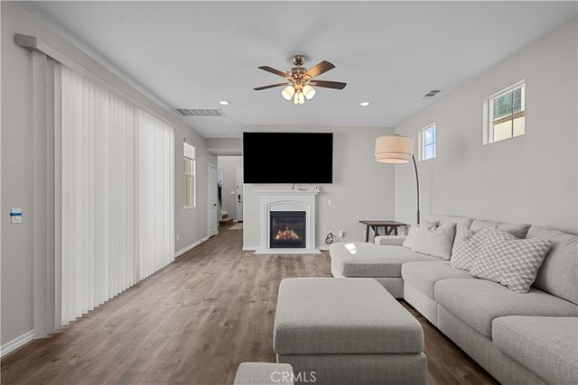 29031 Via Patina, Valencia, CA 91354