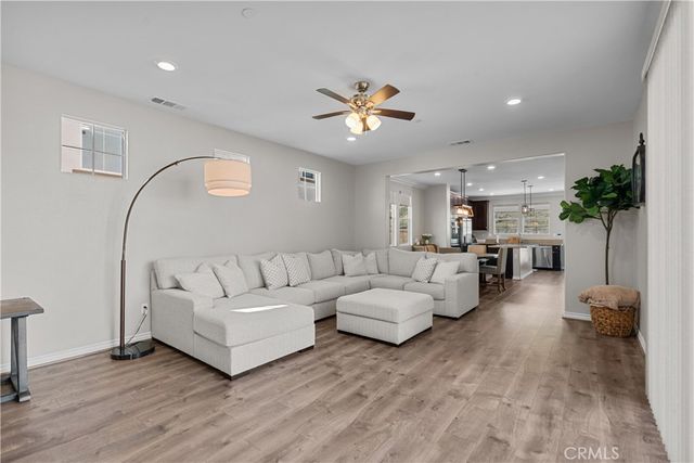 29031 Via Patina, Valencia, CA 91354