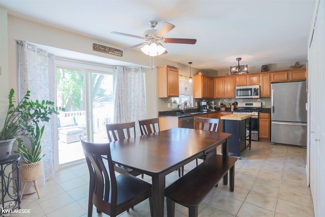 23400 Joy Road, St Clair Shores, MI 48082