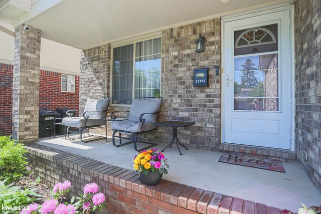 23400 Joy Road, St Clair Shores, MI 48082