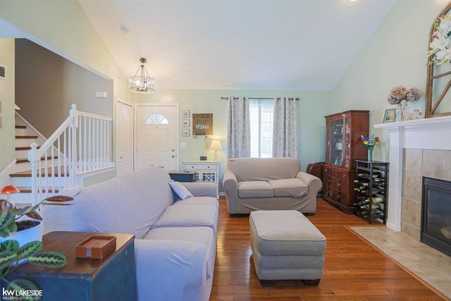 23400 Joy Road, St Clair Shores, MI 48082