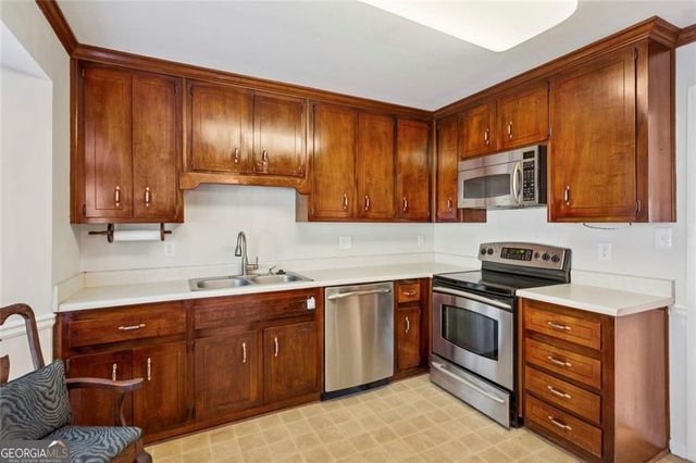 1405 Old Virginia Court SE, Marietta, GA 30067