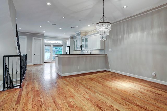 1013 Crocker Street, Houston, TX 77019