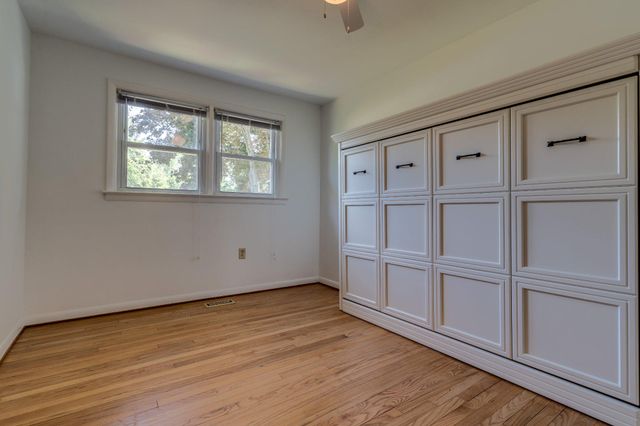 12 HEATHER LN, Douglassville, PA 19518