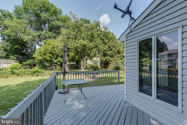 12 HEATHER LN, Douglassville, PA 19518