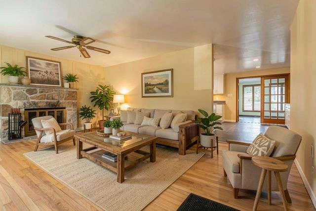 12 HEATHER LN, Douglassville, PA 19518