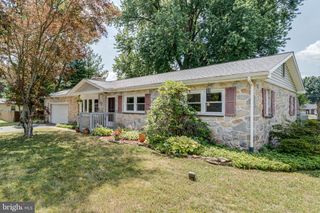 12 HEATHER LN, Douglassville, PA 19518