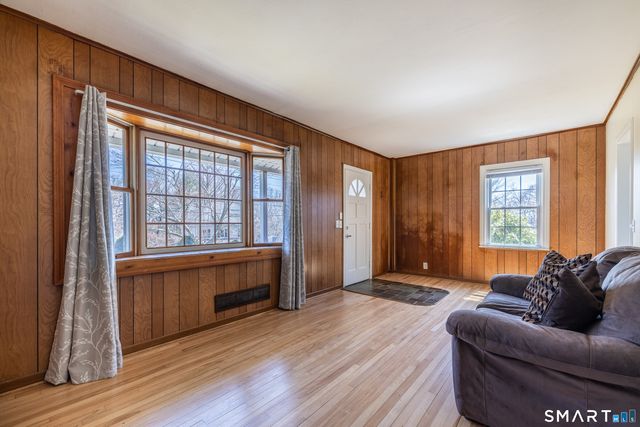 90 Marshall Lane, Derby, CT 06418