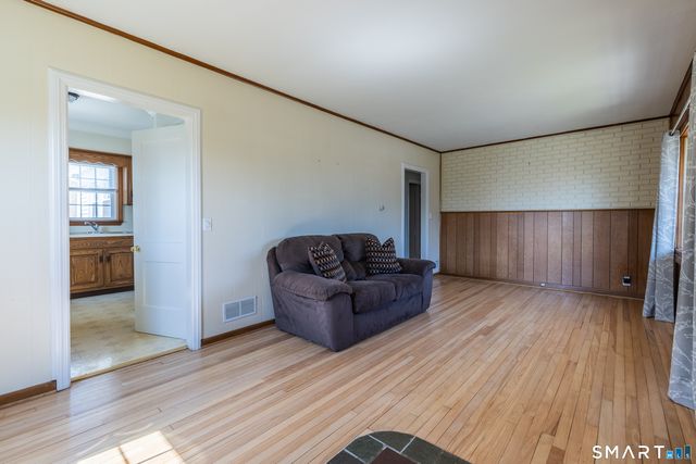 90 Marshall Lane, Derby, CT 06418