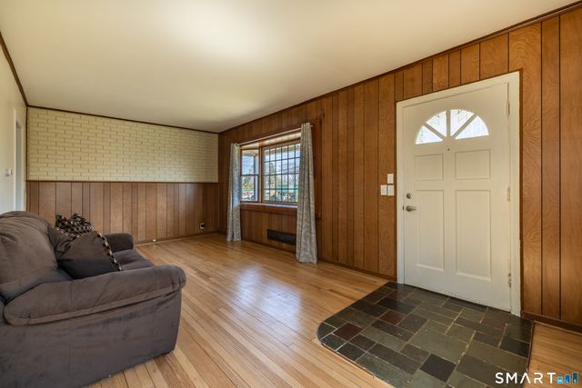 90 Marshall Lane, Derby, CT 06418