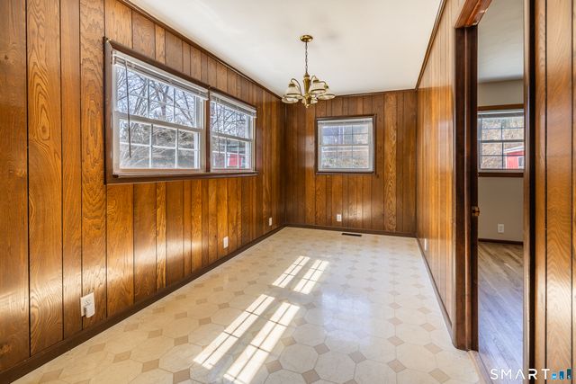 90 Marshall Lane, Derby, CT 06418