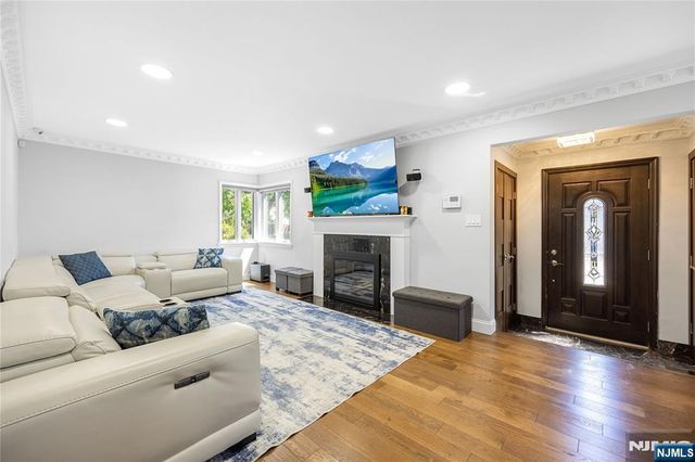 30 Elm Street, Dumont, NJ 07628