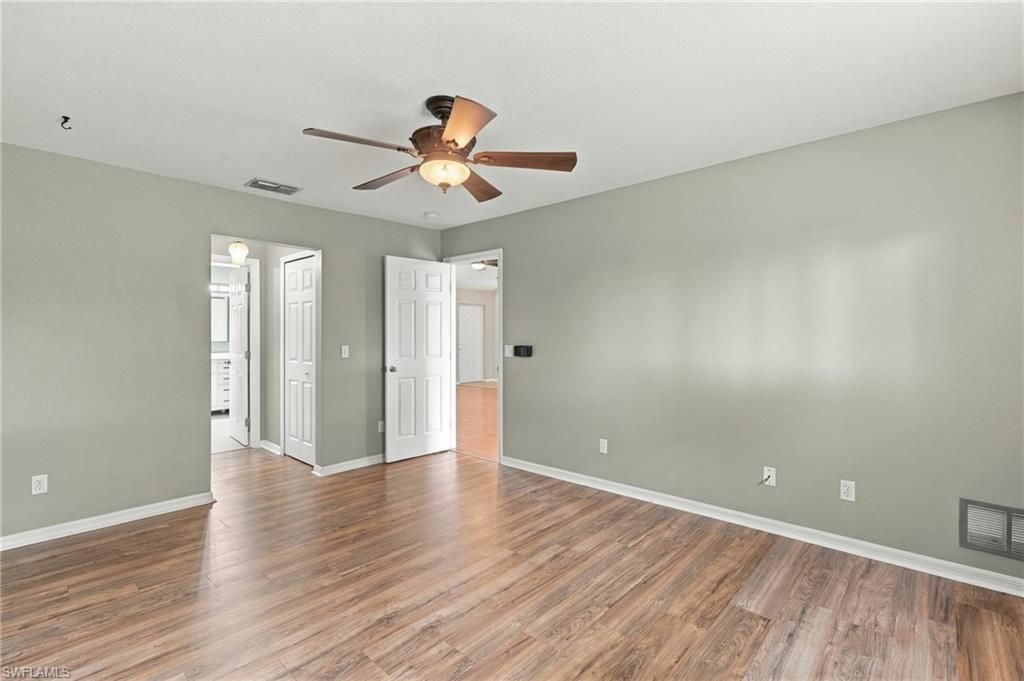 Image 16 of property listing at 304 NE 20th TER, Cape Coral, FL 33909