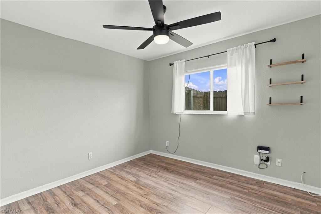 Image 22 of property listing at 304 NE 20th TER, Cape Coral, FL 33909