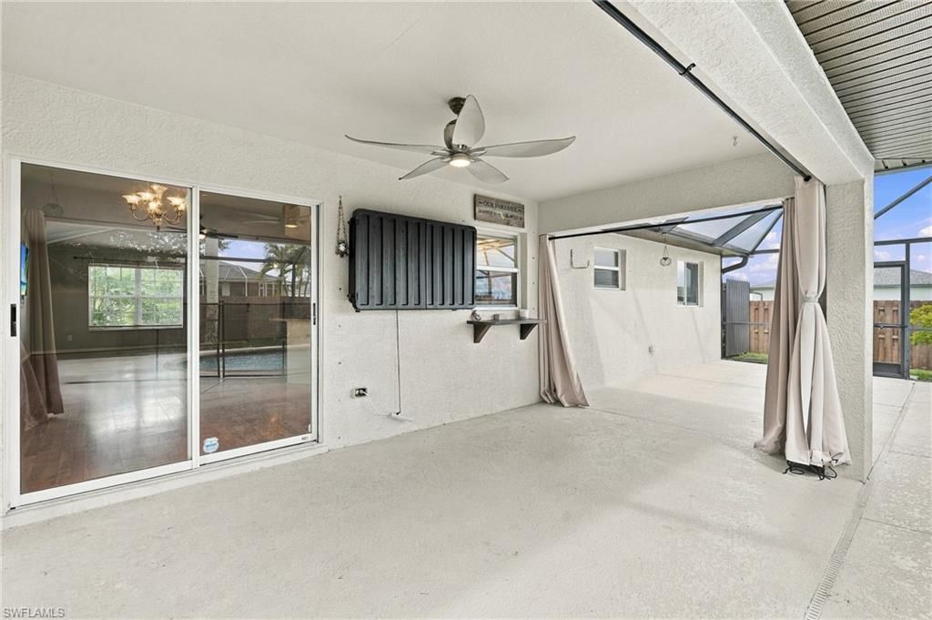 Image 28 of property listing at 304 NE 20th TER, Cape Coral, FL 33909