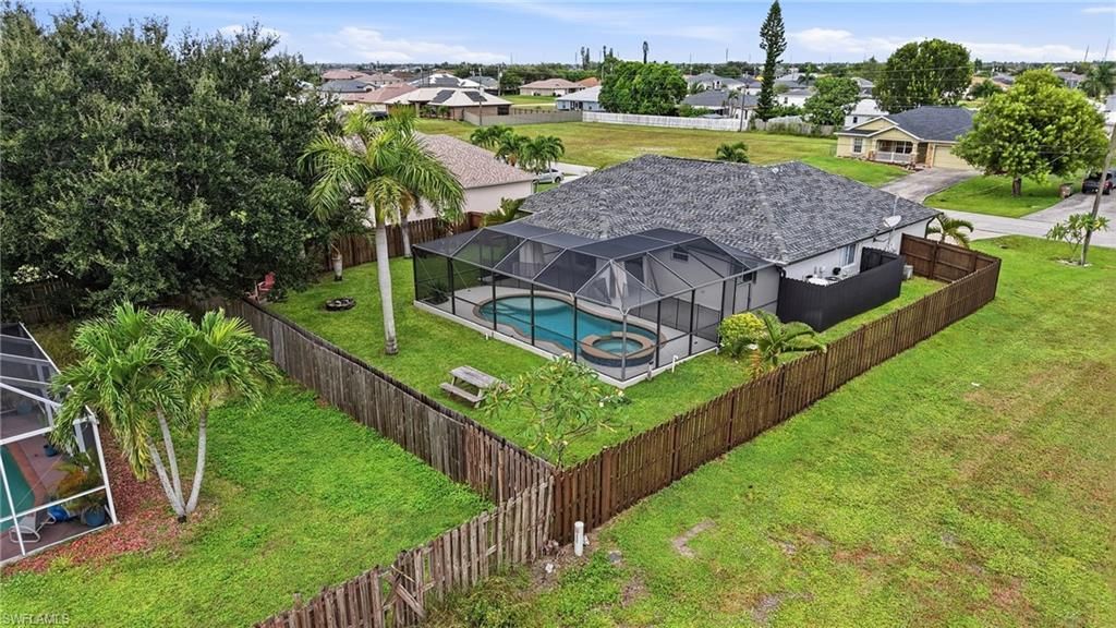 Image 35 of property listing at 304 NE 20th TER, Cape Coral, FL 33909