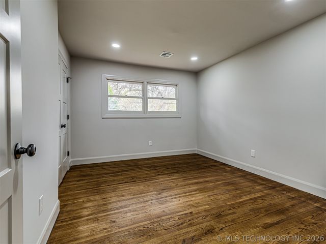 4334 S Trenton Avenue, Tulsa, OK 74105