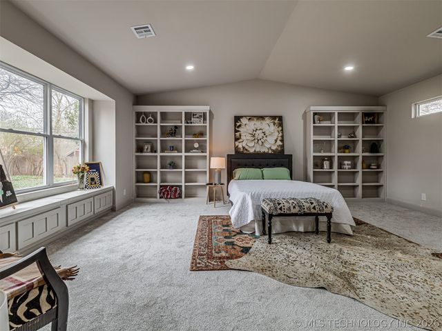 4334 S Trenton Avenue, Tulsa, OK 74105