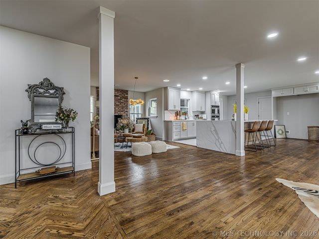 4334 S Trenton Avenue, Tulsa, OK 74105