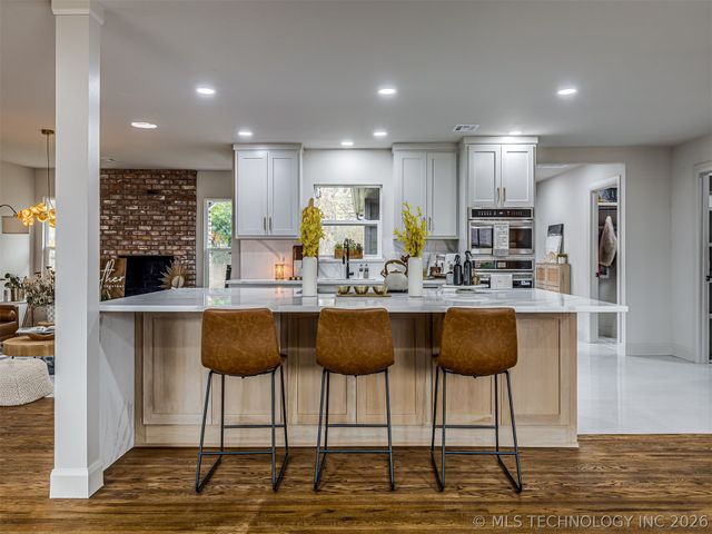 4334 S Trenton Avenue, Tulsa, OK 74105