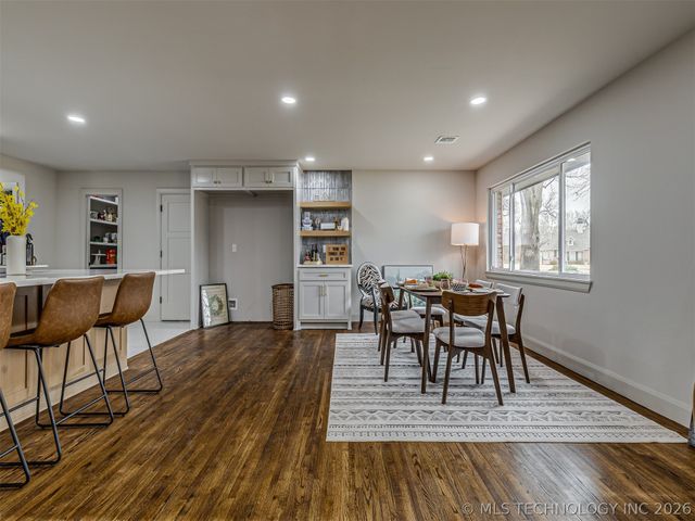 4334 S Trenton Avenue, Tulsa, OK 74105