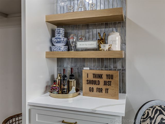 4334 S Trenton Avenue, Tulsa, OK 74105