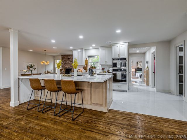 4334 S Trenton Avenue, Tulsa, OK 74105