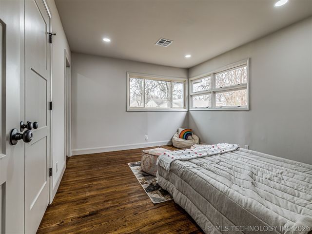 4334 S Trenton Avenue, Tulsa, OK 74105